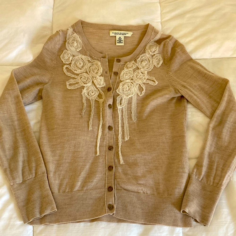 Banana Republic Cream Rosette Detail Cardigan